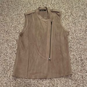 Beau tissu faux suede vest
